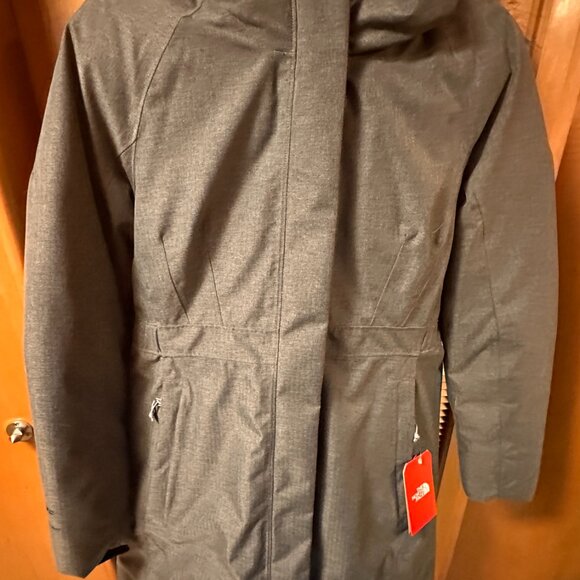 Brand New North Face Parka - Picture 6 of 6